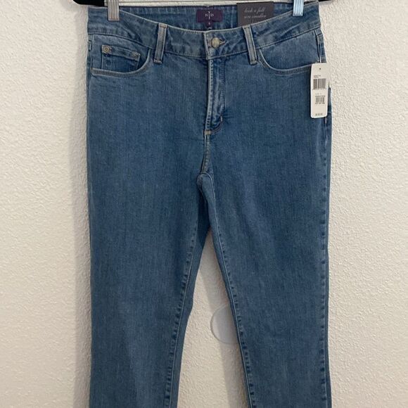 NWT- NYDJ- skinny slimming jeans with Ombre hem- Size 6 - Picture 2 of 11